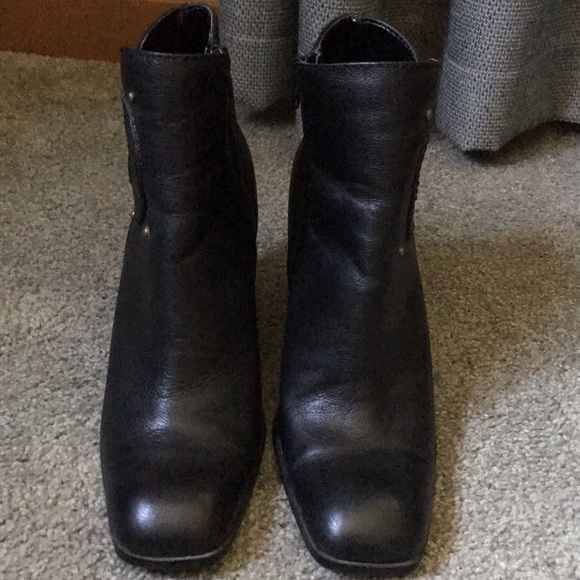 Ankle Boots - Picture 3 of 8